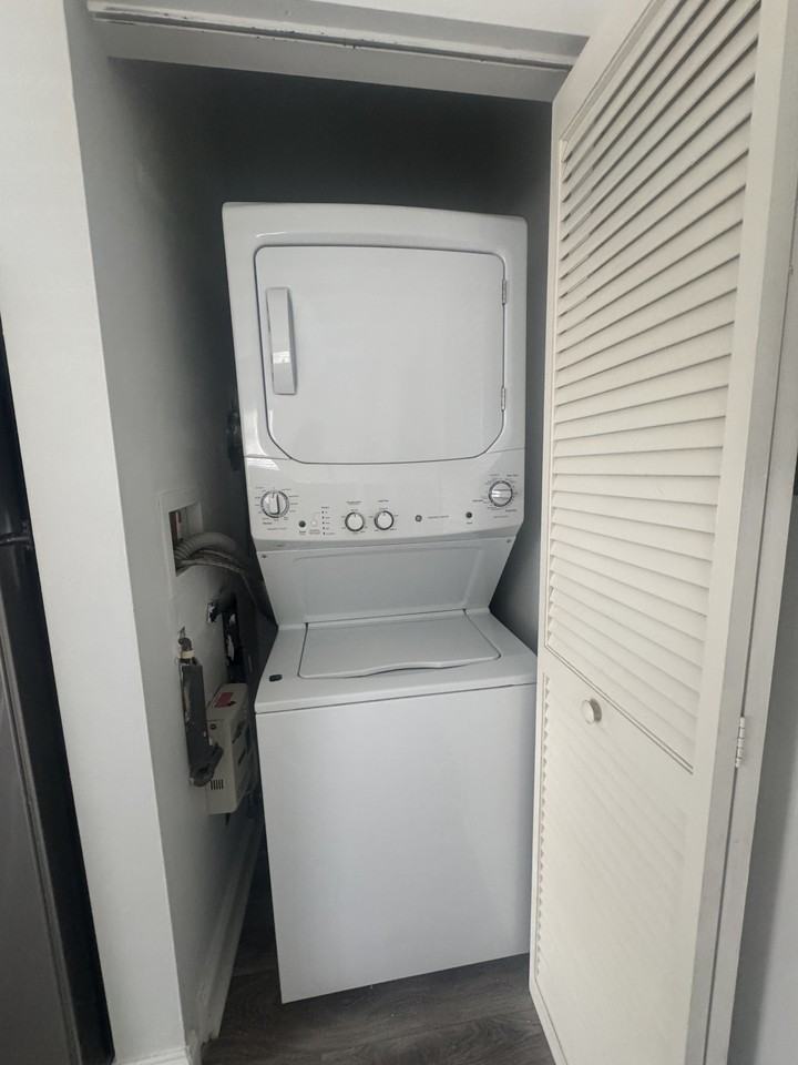 8401 BYRON AVE1 #1 - Photo 3 of 8