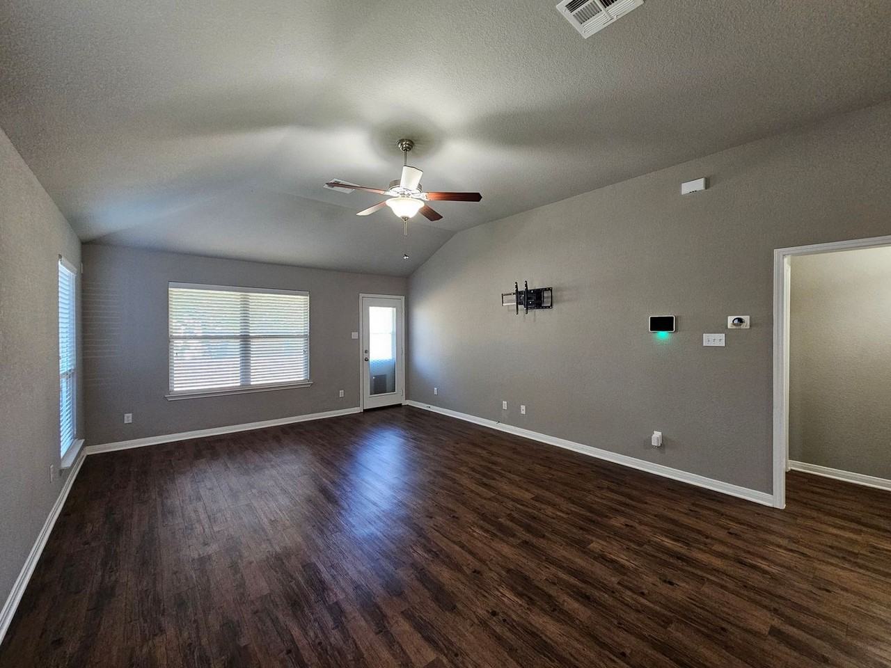 3517 Addison St - Photo 7 of 25