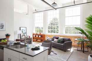 Billy Byrd - Photo 1 of 1