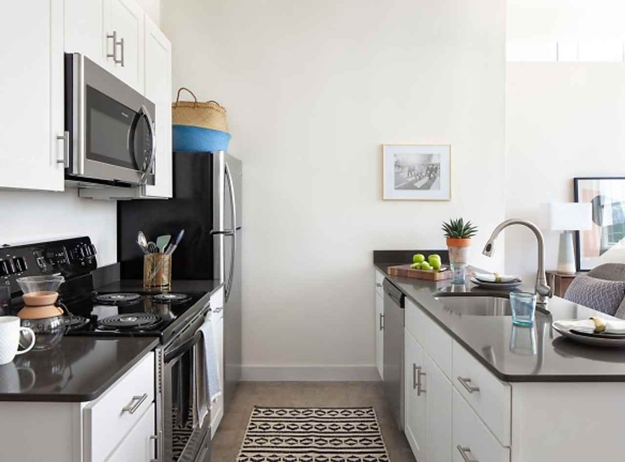 Billy Byrd - Photo 3 of 11