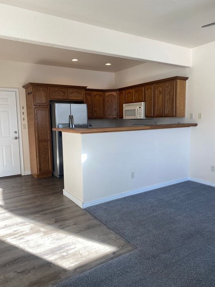 430 Forest View Dr - Photo 6 of 39