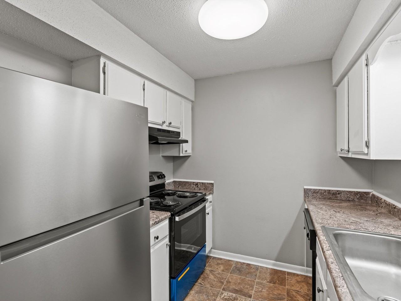 1242 Beltline Rd Sw #702 - Photo 4 of 39