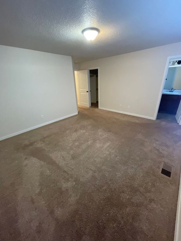 375 W Jadon Dr - Photo 3 of 30