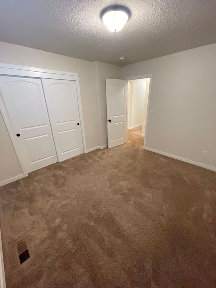 375 W Jadon Dr - Photo 6 of 30