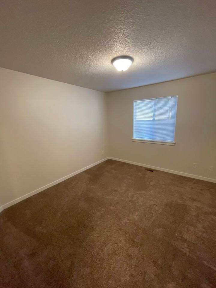 375 W Jadon Dr - Photo 7 of 30