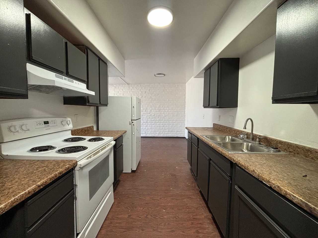 Buenas Luna/Sol 1 Month FREE!!! - Photo 4 of 26