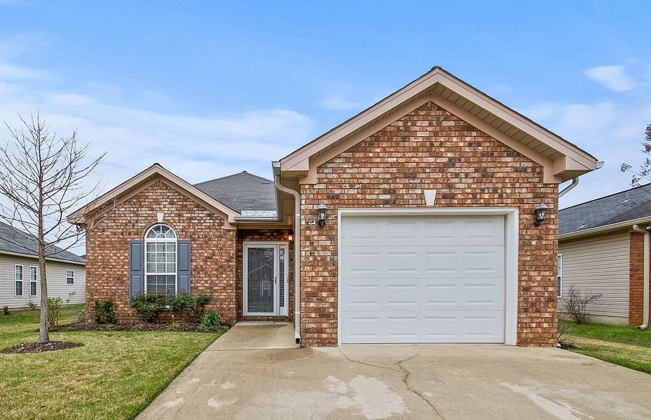 4440 19th St - Photo 2 of 28