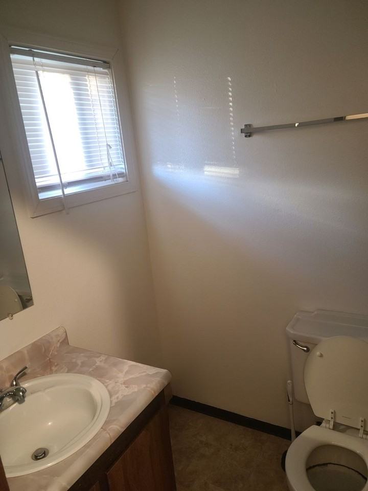 1601 Kemp St - Photo 7 of 7