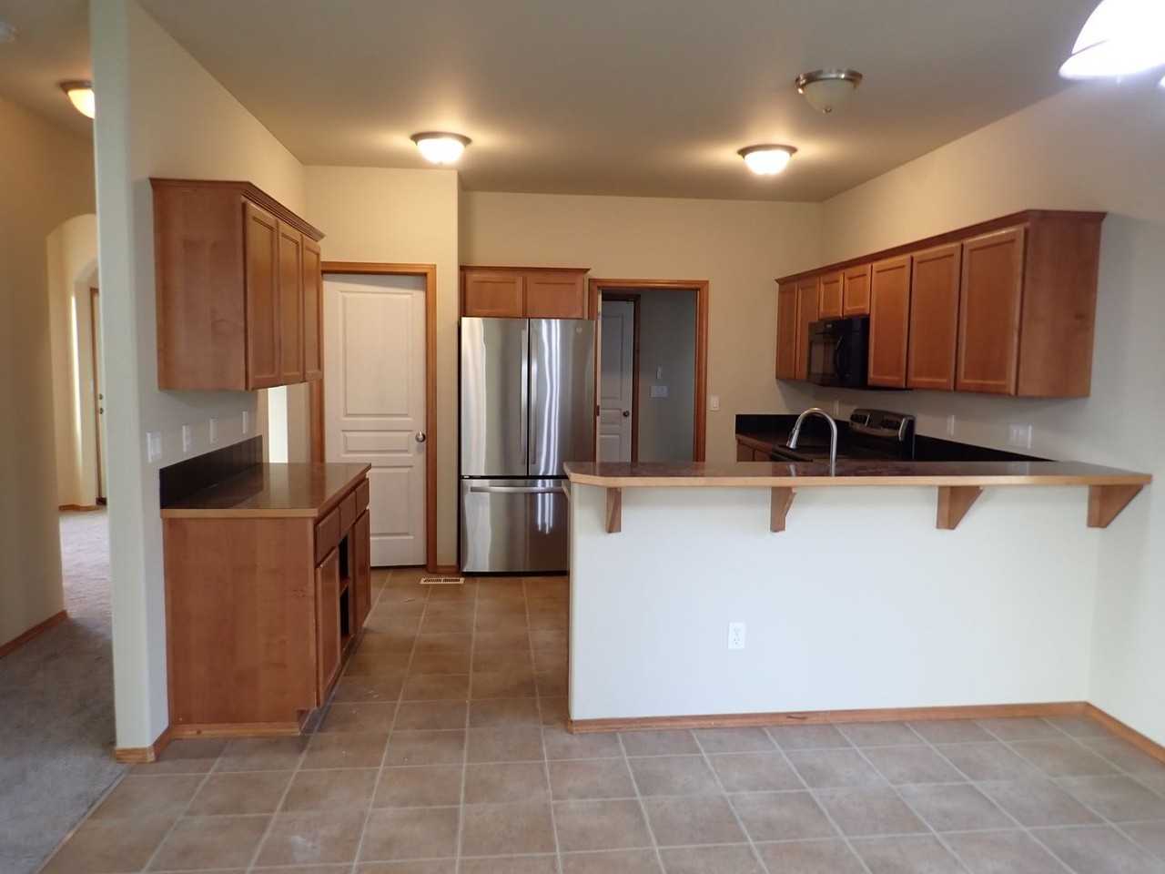 17509 93rd Ave E - Photo 3 of 26