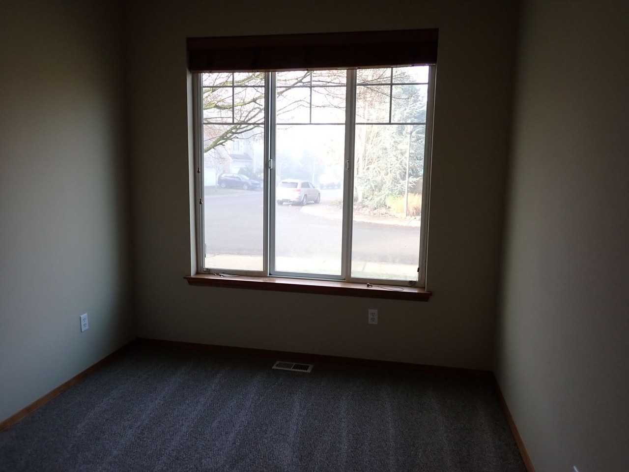 17509 93rd Ave E - Photo 7 of 26