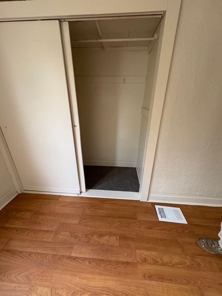 439 N Santa Fe St - Photo 6 of 28