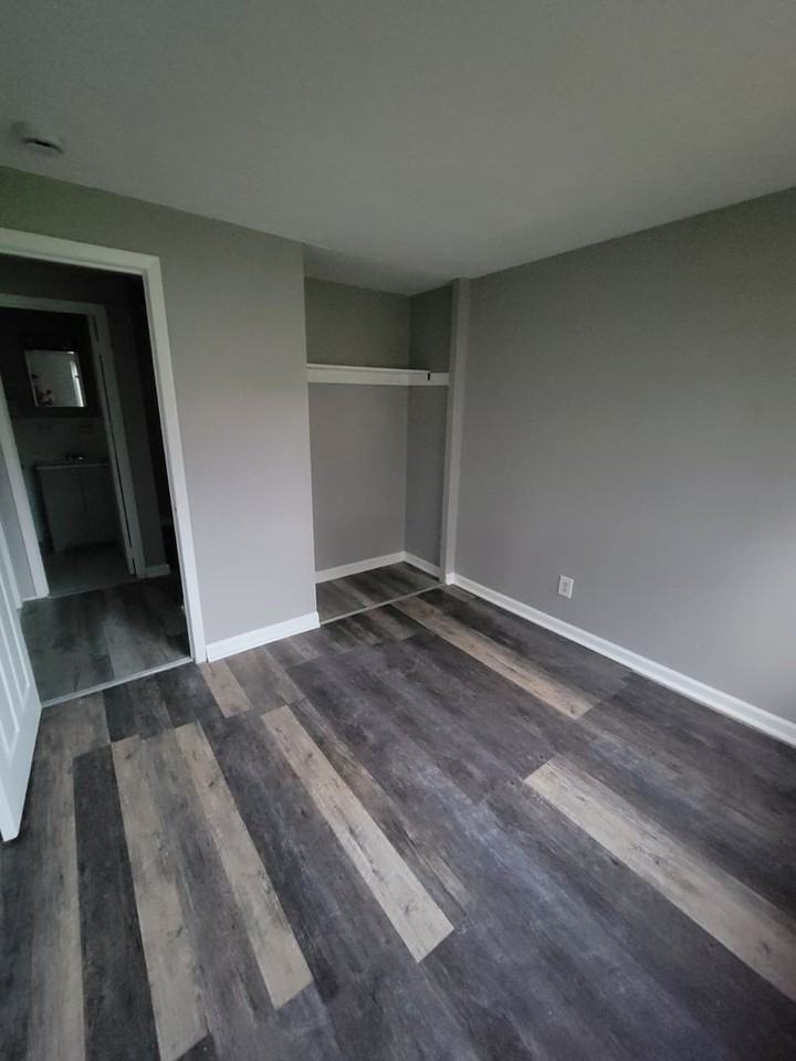 EEA - Euclid Emerald - Photo 7 of 19