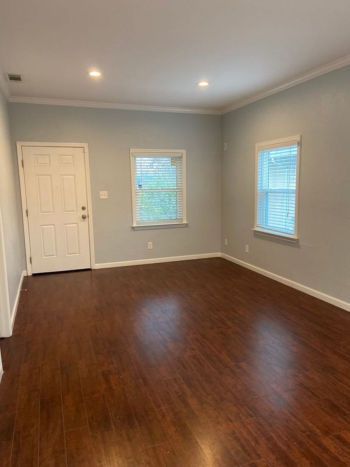 2021 3rd St - Photo 4 of 14