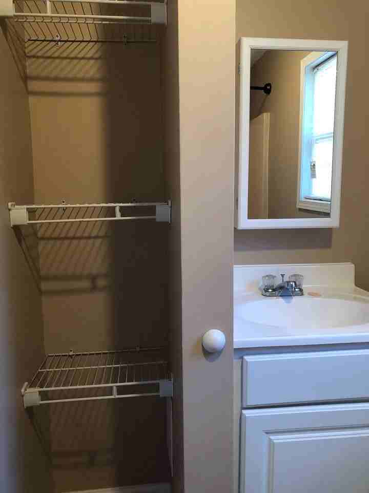 503 N Bradford Ave - Photo 2 of 9