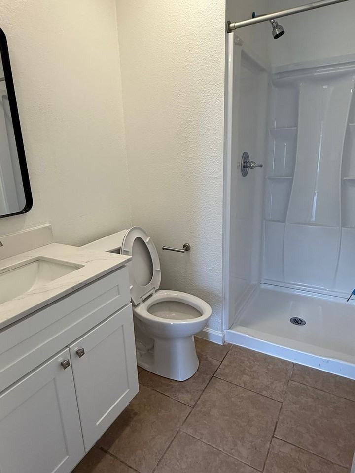 901 Delane Dr - Photo 5 of 9