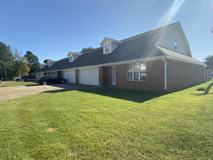 915 Linwood Dr - Photo 1 of 1