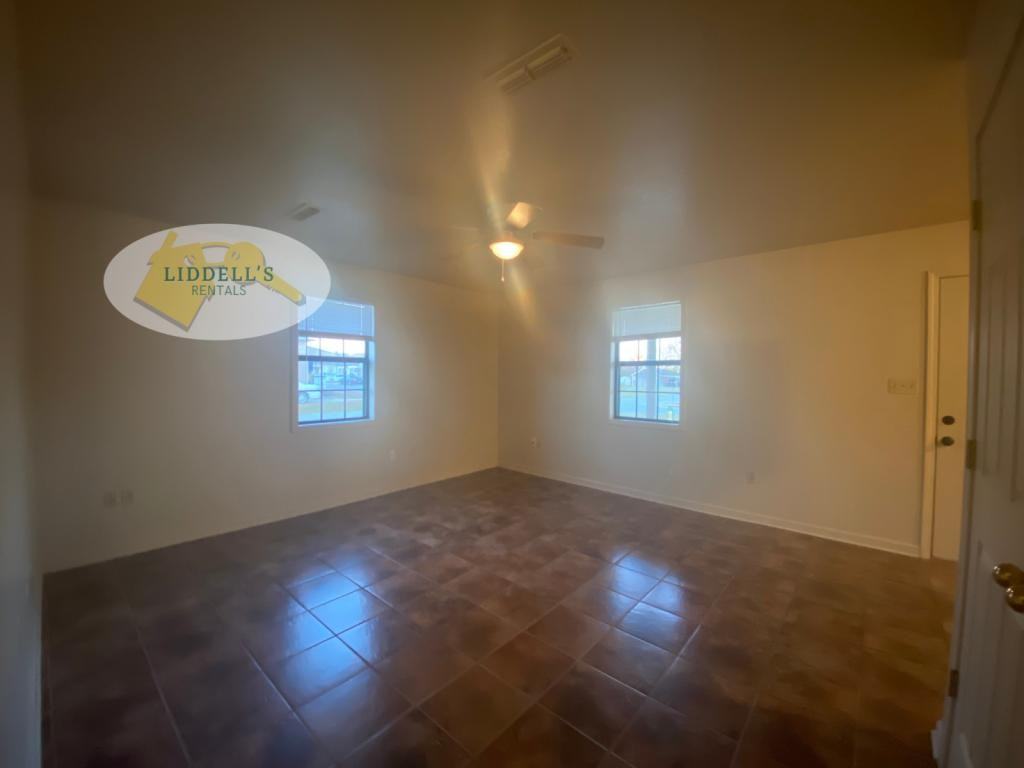 700 S 4th St #1 - Photo 2 of 15