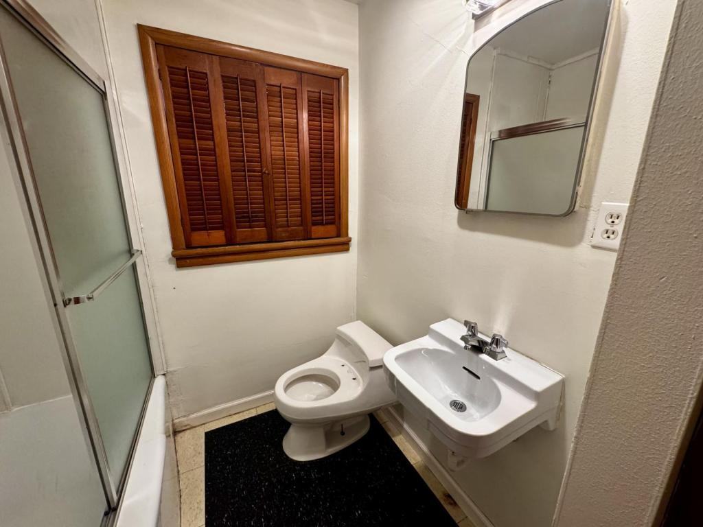 4100 Emerson St - Photo 3 of 6