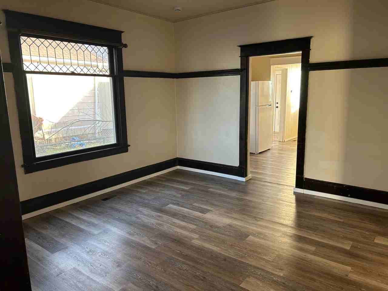 2520 E Diamond Ave - Photo 5 of 13