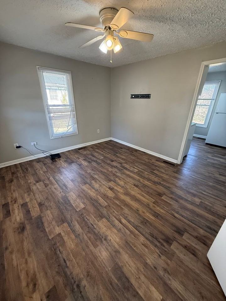 223 Sunset Ave - Photo 2 of 7