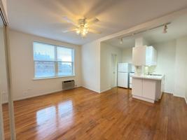 featured image of 5959 N Kenmore Ave