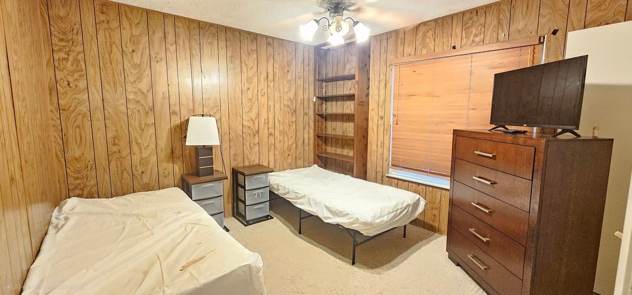 818 Sherri St - Photo 6 of 9