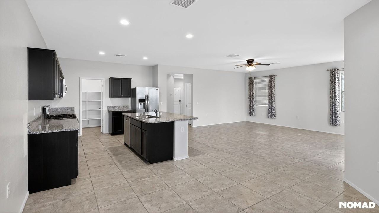 3090 N Lainey Ln - Photo 7 of 31