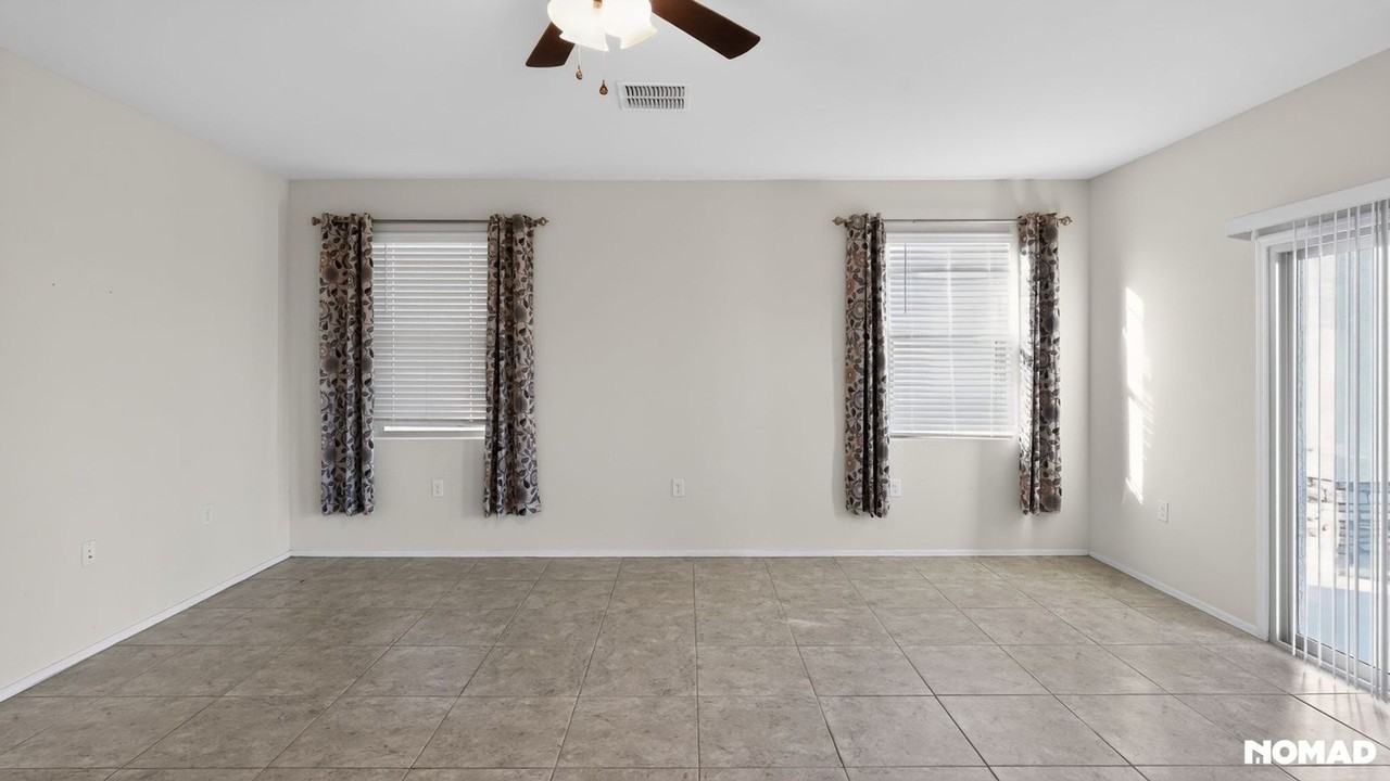 3090 N Lainey Ln - Photo 4 of 31