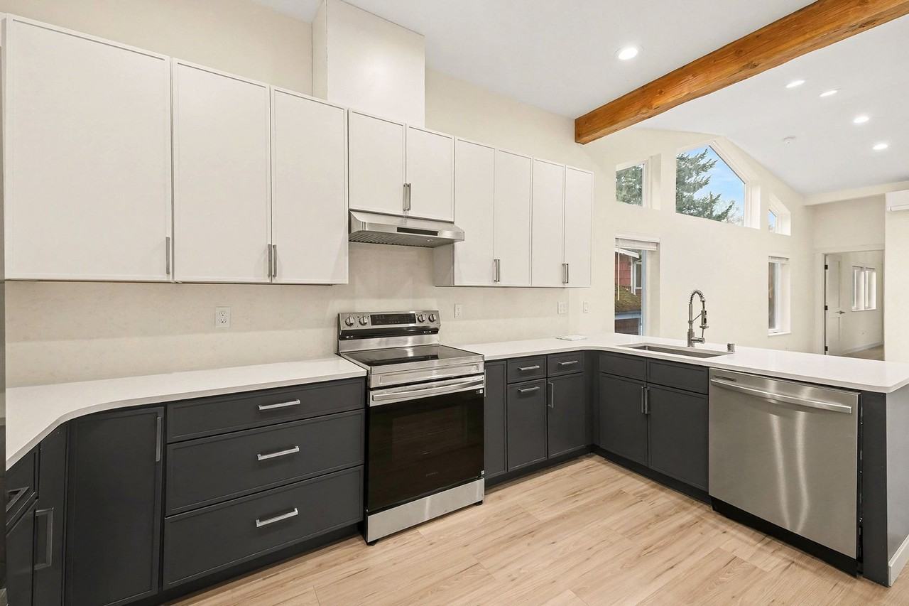 8440 12th Ave Sw - Photo 6 of 17