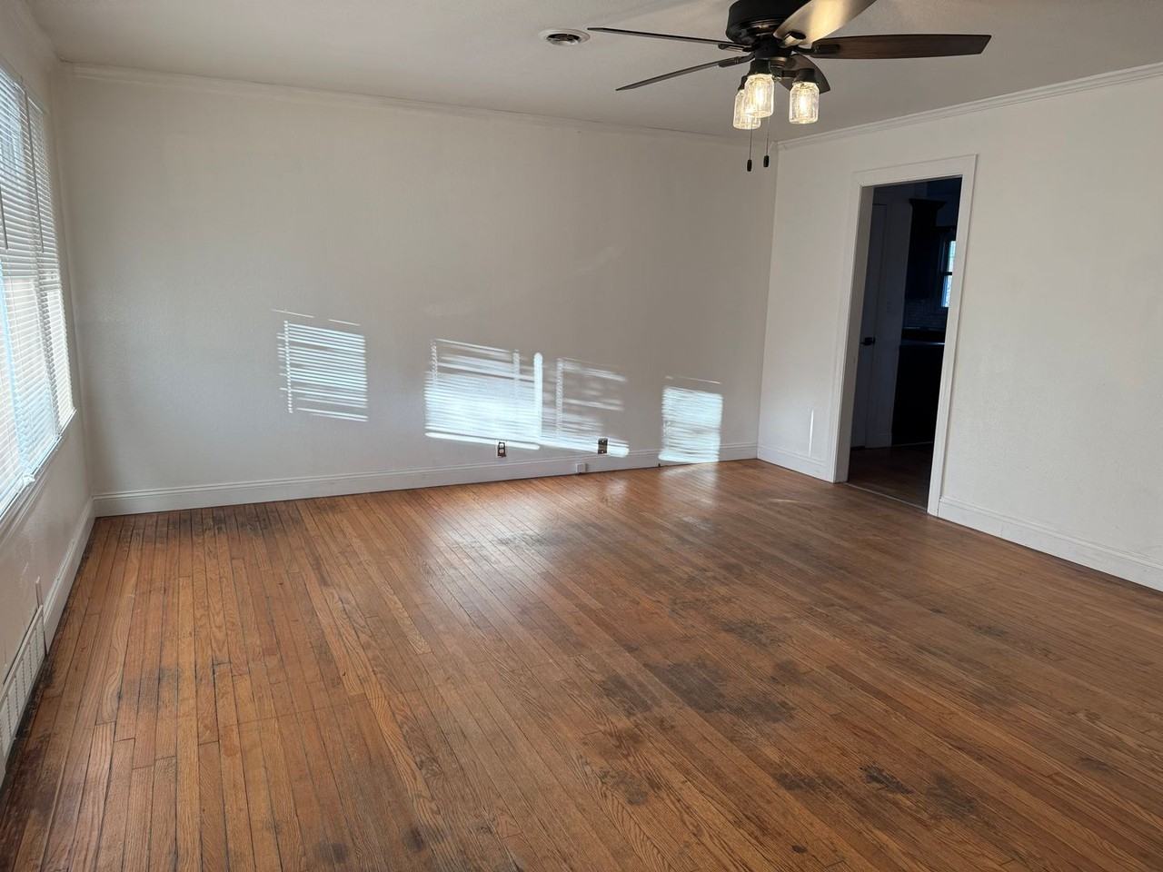 1311 New Hampshire Ave - Photo 2 of 18