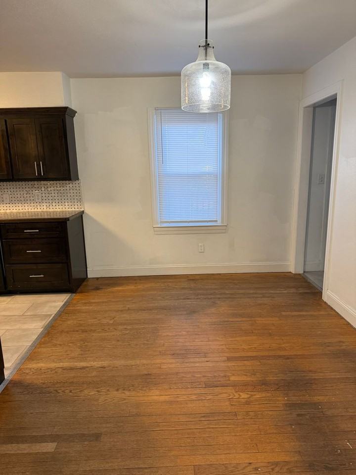 1311 New Hampshire Ave - Photo 6 of 18