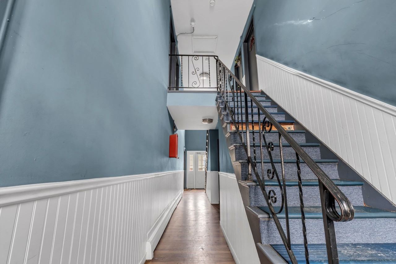 5th Avenue Apartments - Photo 4 of 15