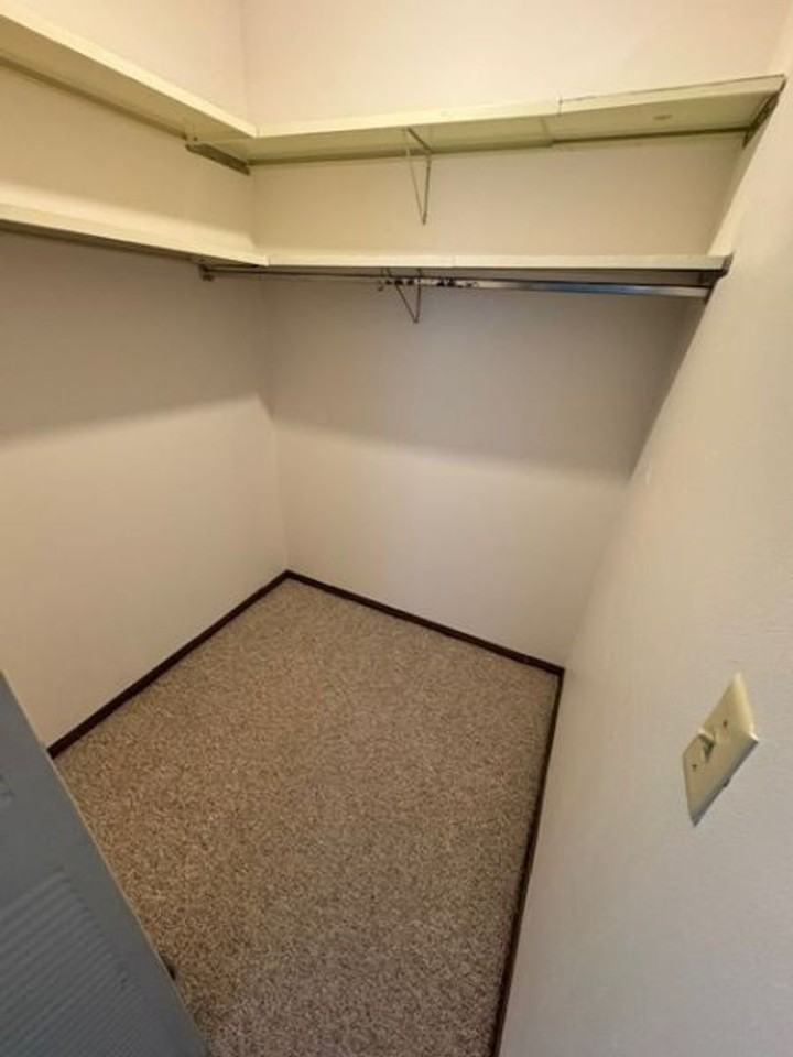 445 W Grand Ave - Photo 5 of 7