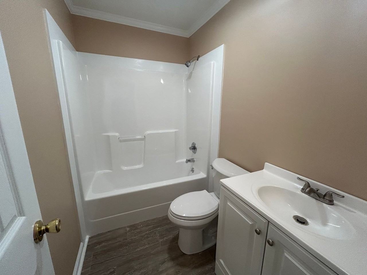 250 N Washington Ave #18 - Photo 5 of 8