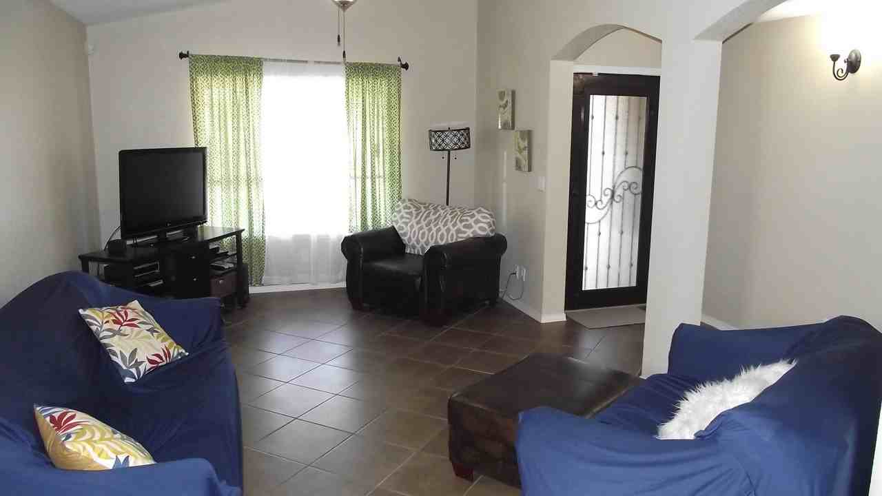 4932 Gold Ranch Ave - Photo 3 of 18