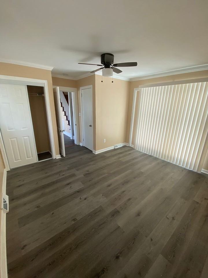 Mobley - Photo 5 of 32