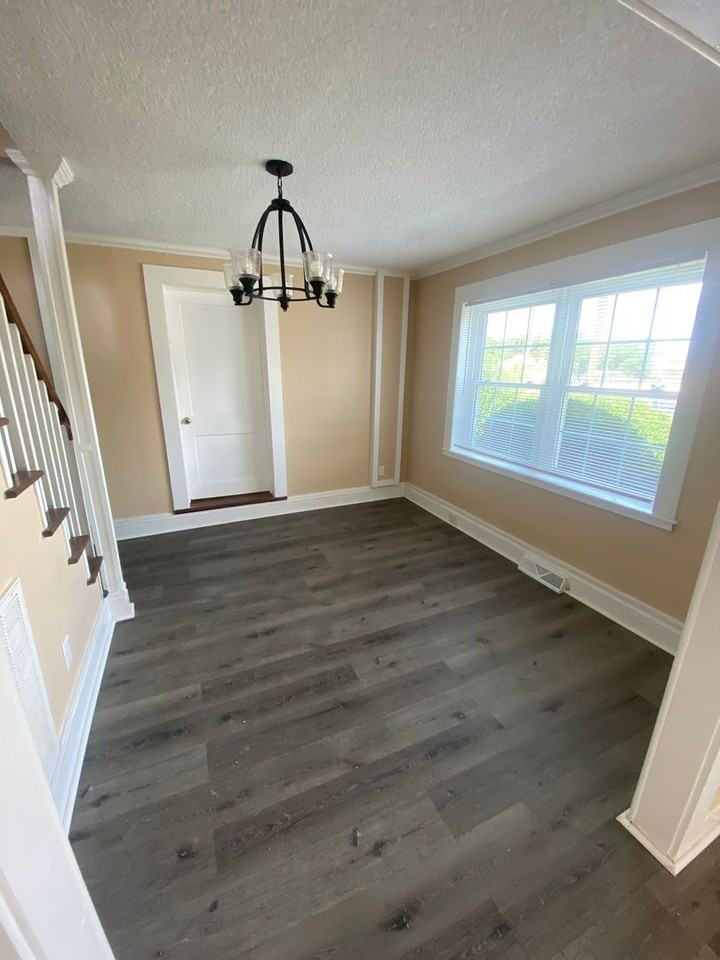 Mobley - Photo 7 of 32