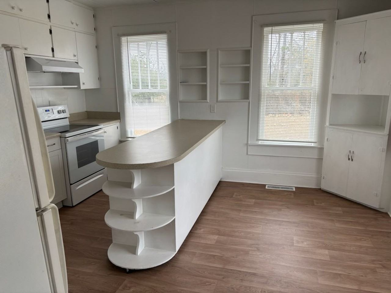 2351 Fillmore Dr - Photo 3 of 8