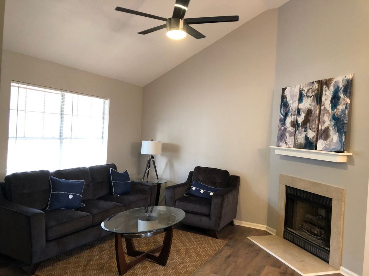 1025 25th Ave N - Photo 5 of 21