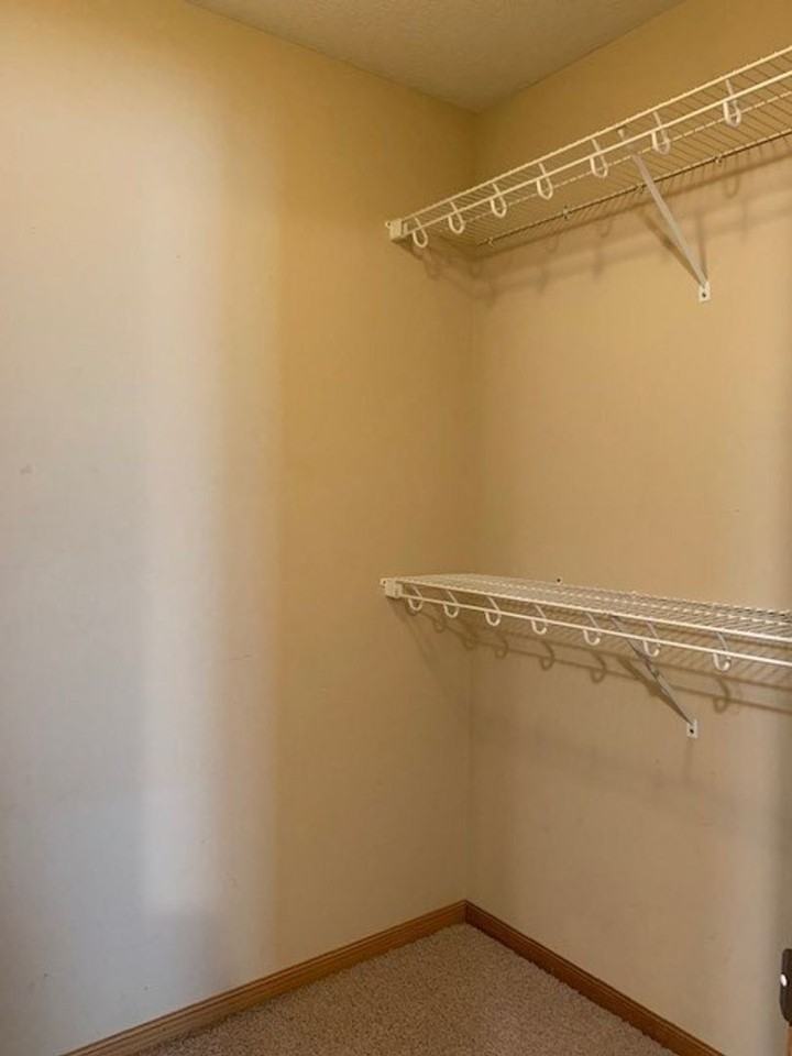 3001 Brookville Dr - Photo 5 of 10