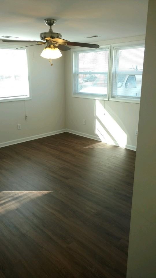 1512 Hastings Dr - Photo 2 of 13