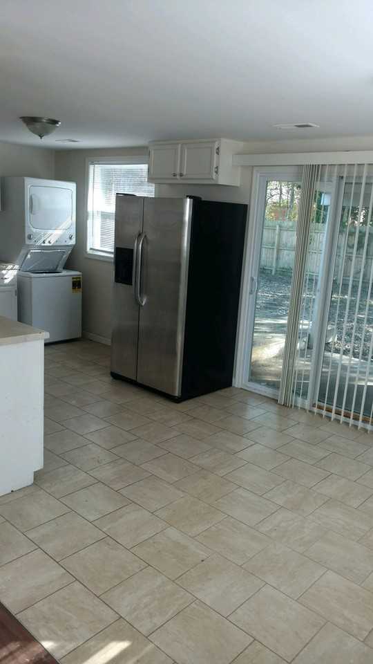 1512 Hastings Dr - Photo 3 of 13