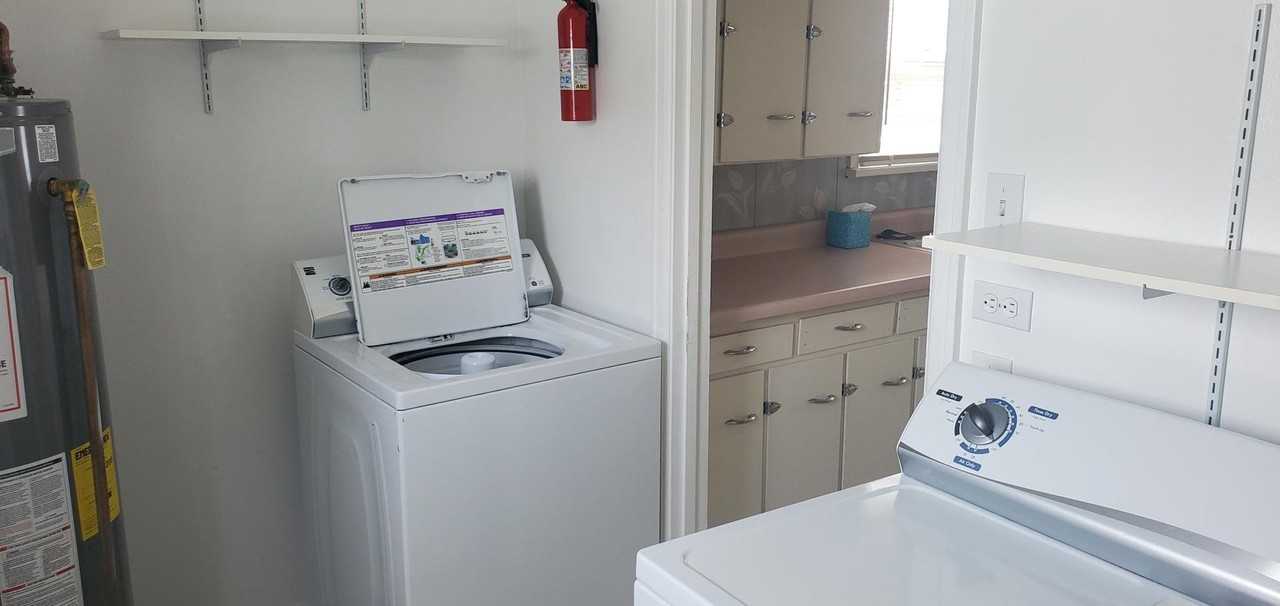 1810 Elm Ave - Photo 2 of 8