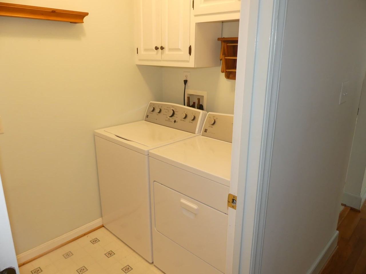 22 Bunting Ln - Photo 6 of 16