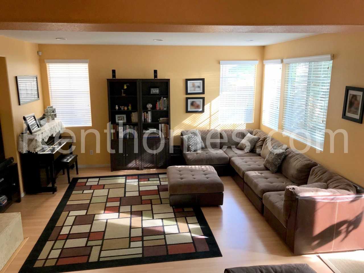 473 Camino Verde - Photo 5 of 16