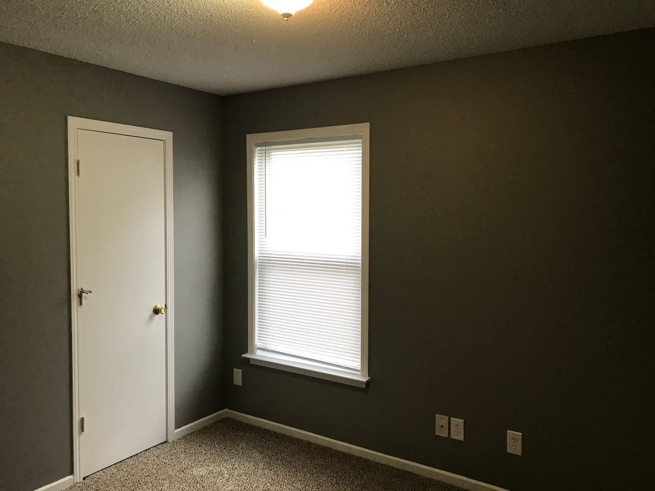 2194 Olympia Dr - Photo 6 of 13