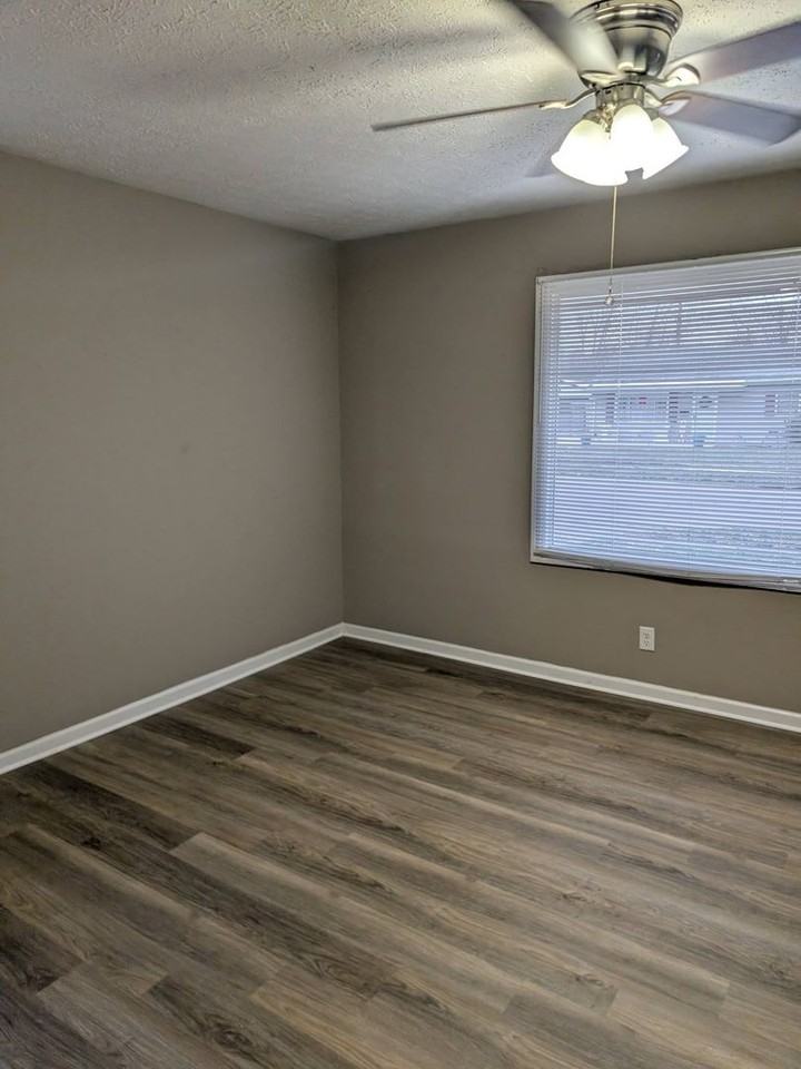 1618 Falke Dr - Photo 5 of 14