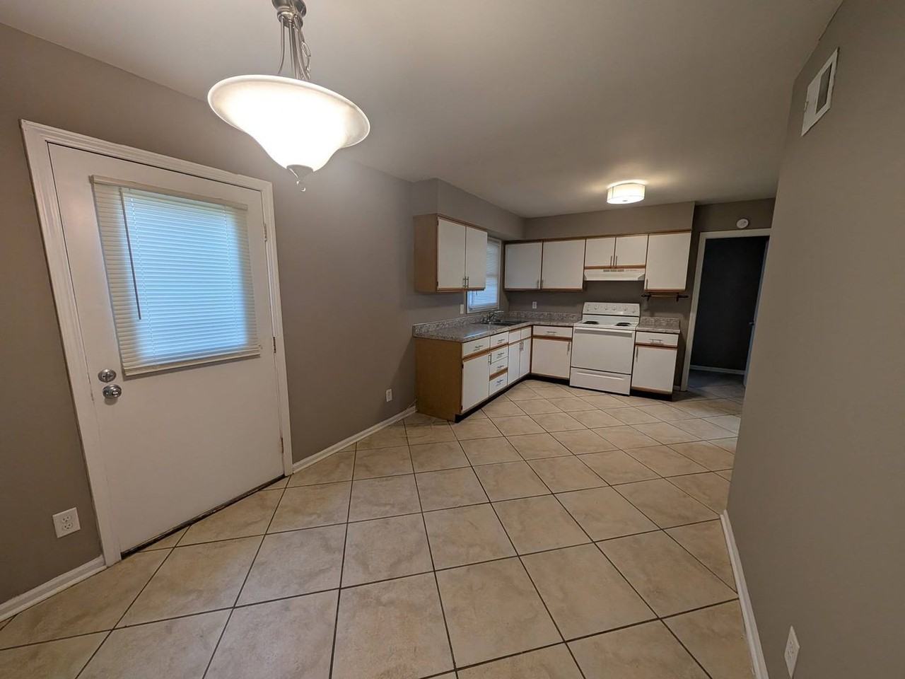 1618 Falke Dr - Photo 7 of 14