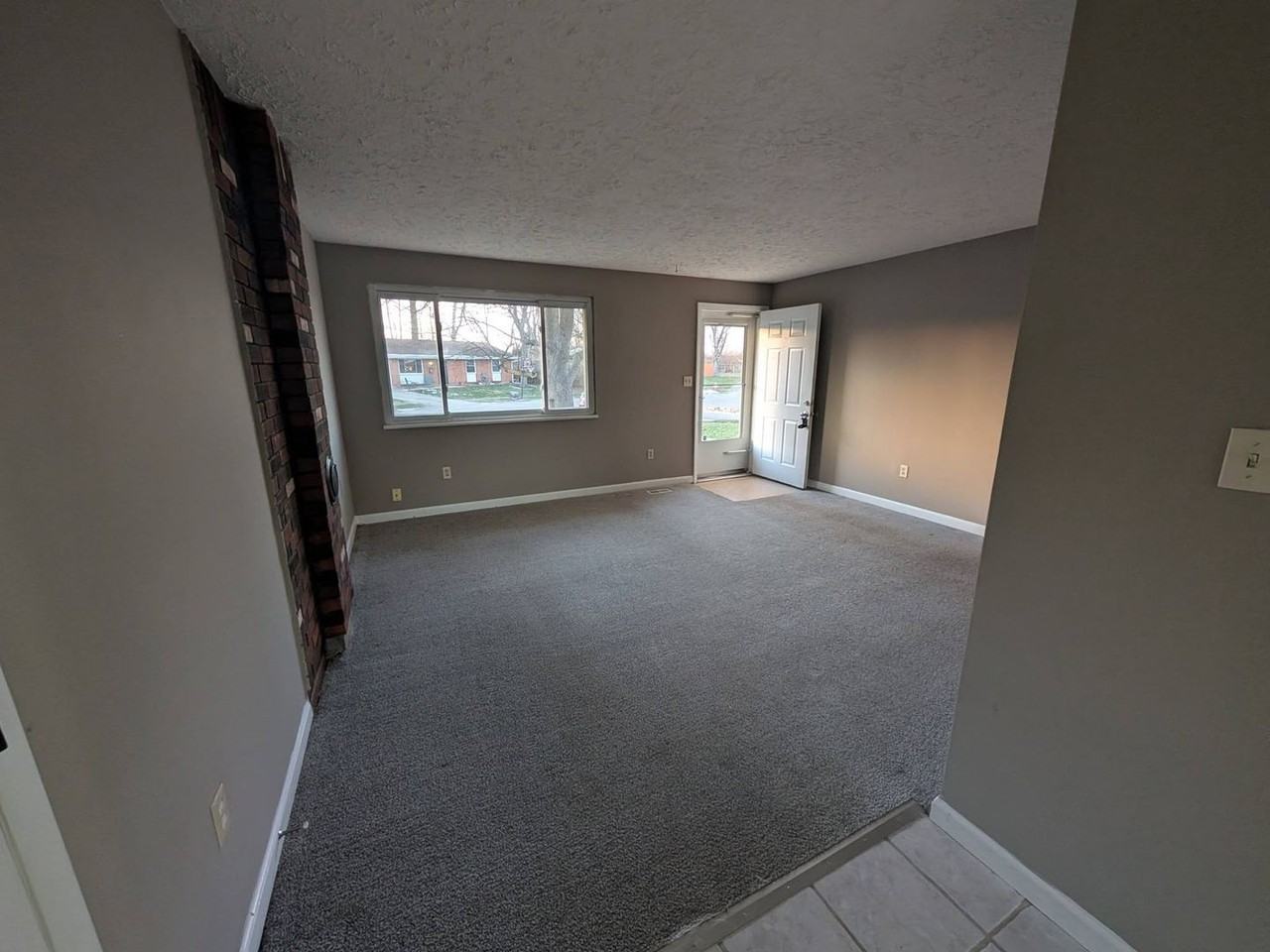 400 Lufkin Dr - Photo 2 of 15