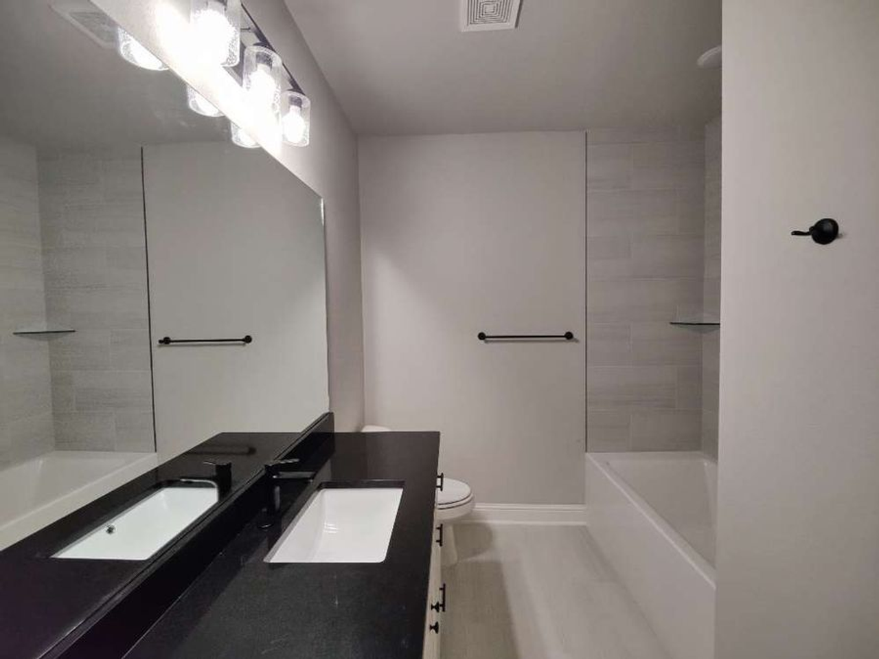 19 Ventnor Cir - Photo 6 of 8